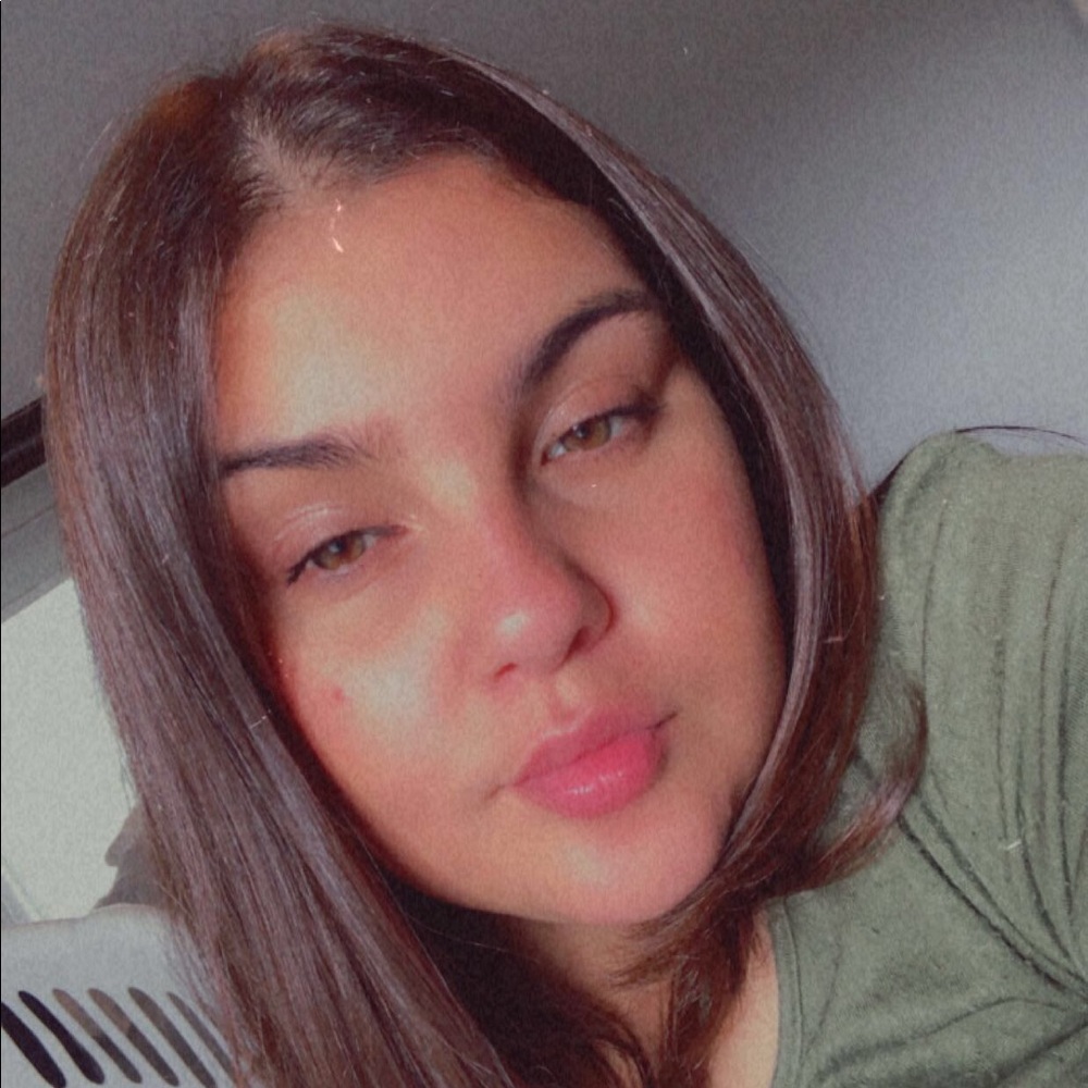 Meet your Posher, Yamilette